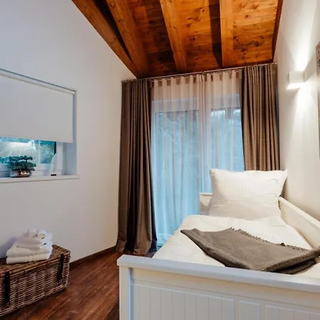 Patricia By Monicare